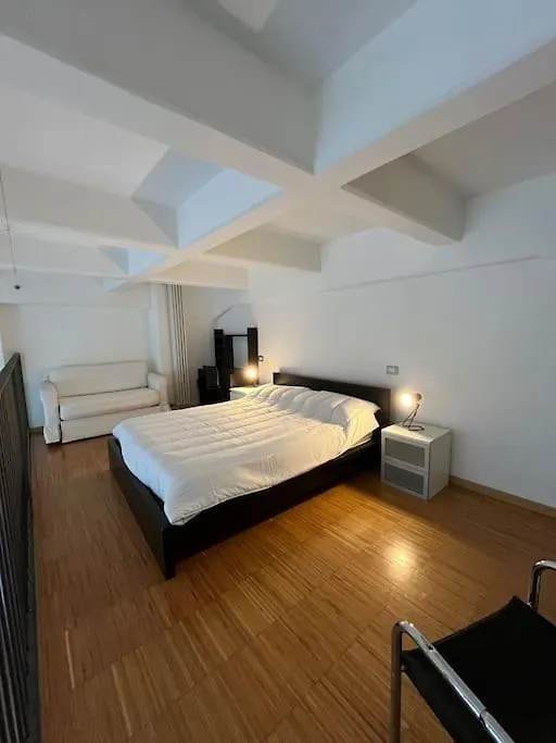 Holiday home Loft Industrial Revival Villa Milan
