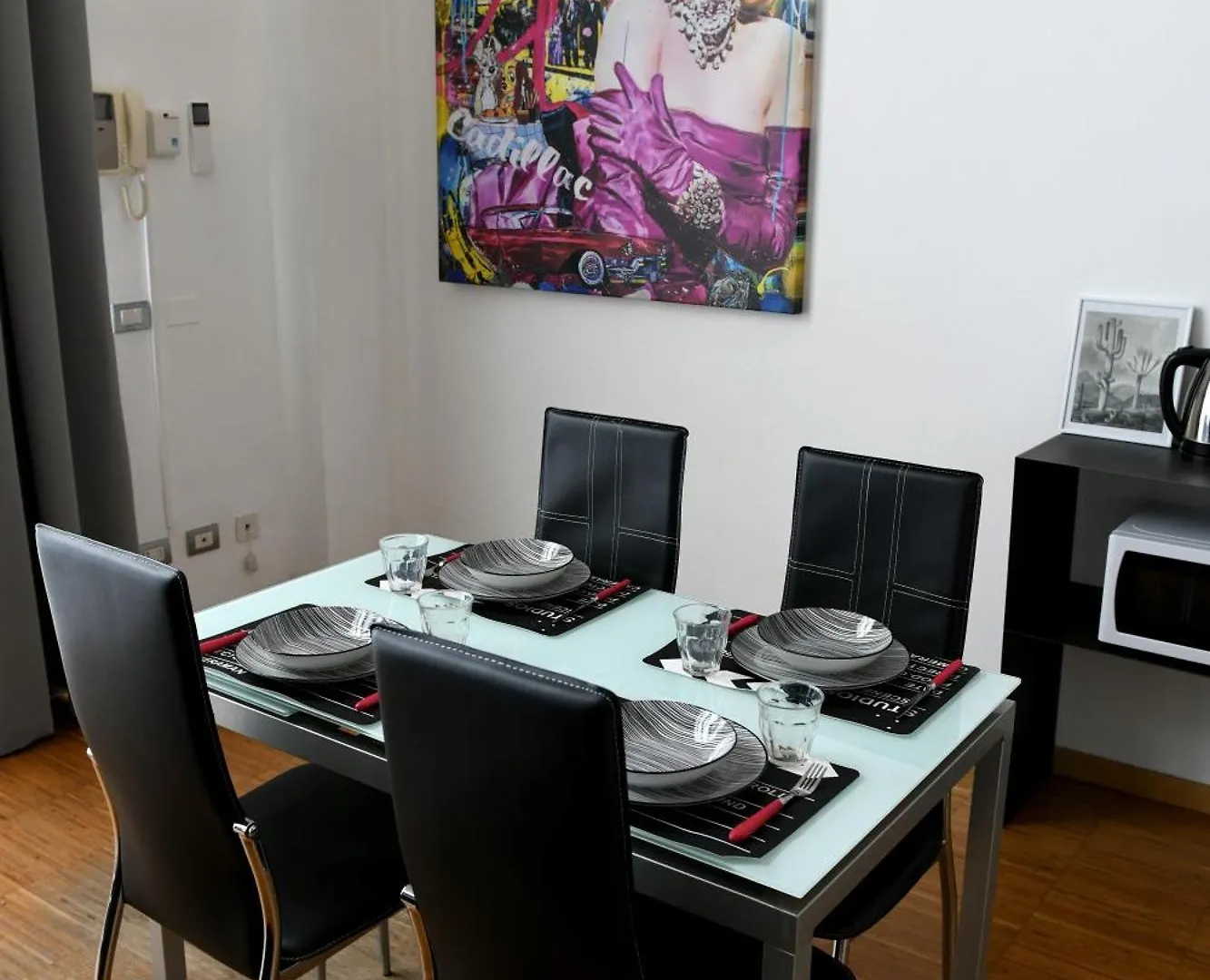 Loft Industrial Revival Villa Milan